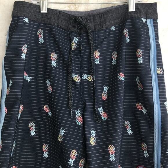 Rip Curl Black Pineapple Board Shorts Men's Size 30 - Picture 8 of 14